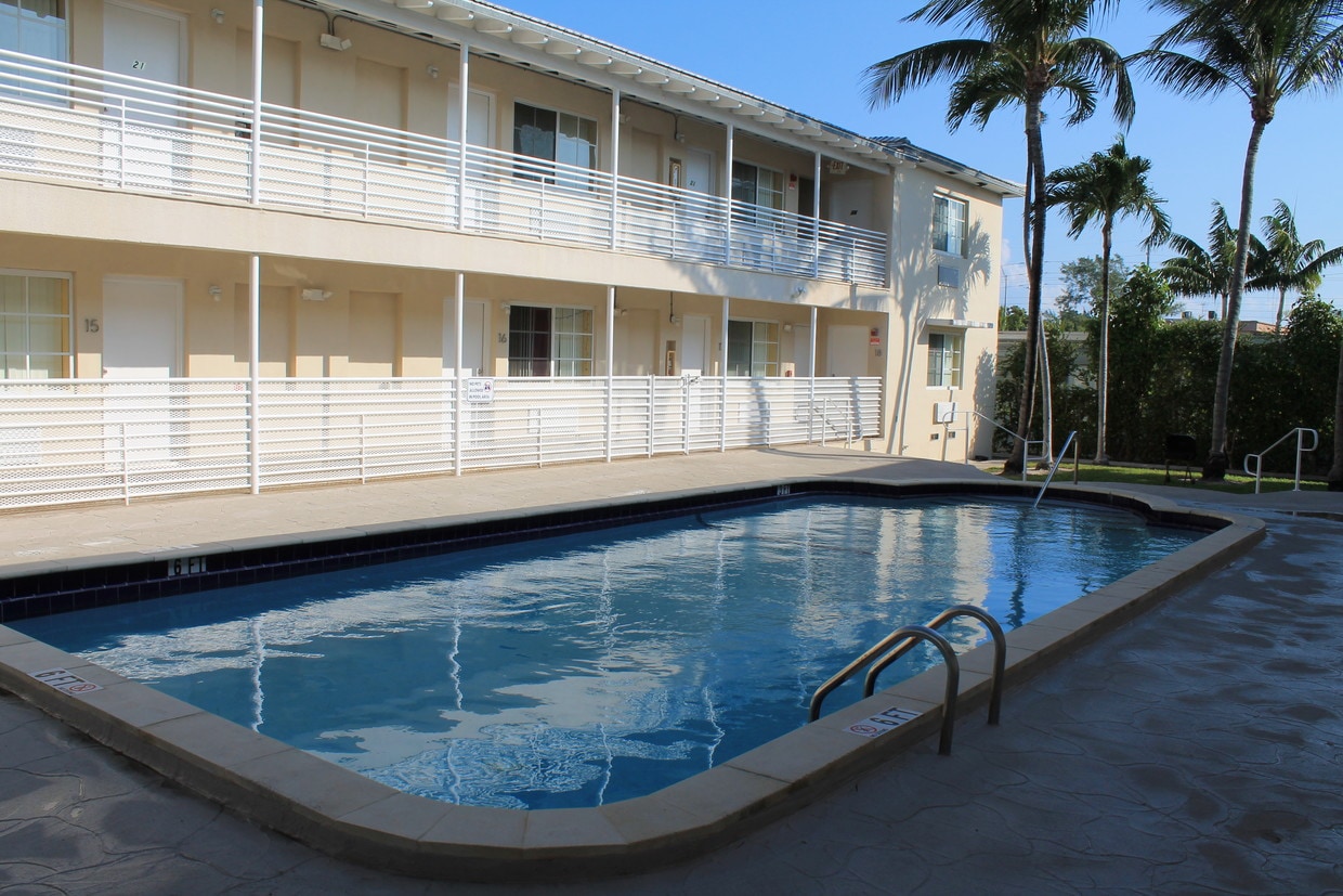 8401 Byron Ave, Miami Beach, FL 33141 Apartments in Miami Beach, FL