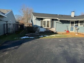 Building Photo - 1730 N Ridge Ave