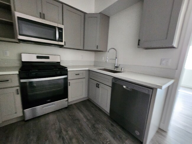 Photo - 6515 Florence Pl Apartment