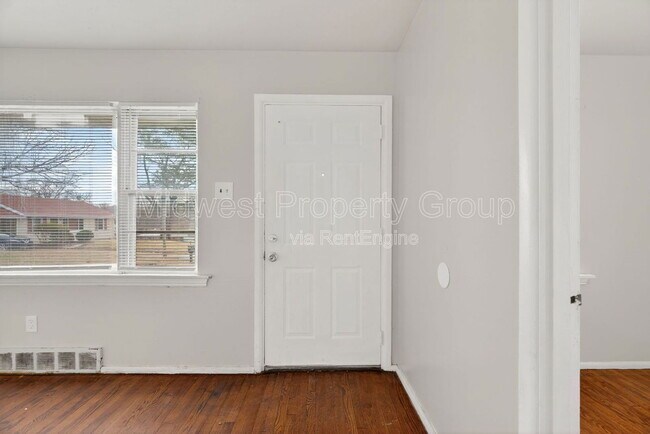 Foto del edificio - 5900 Sheriton Dr