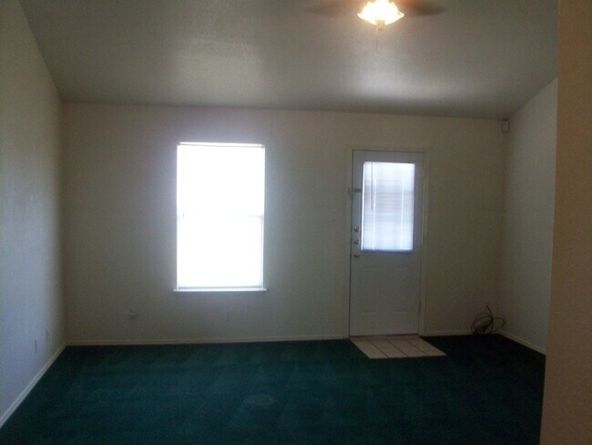 Building Photo - Converted Garage.