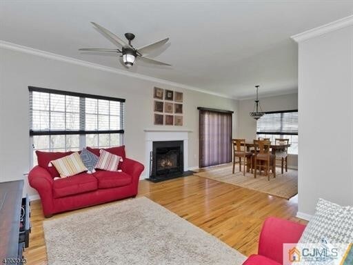 Building Photo - 37 E Burgess Dr