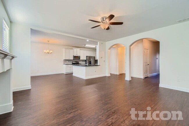 Building Photo - 533 Sprayberry Dr