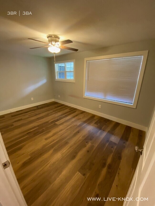 Foto del edificio - 1705 Laurel Ave