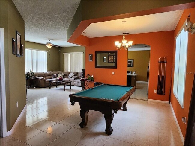 Foto del edificio - 2503 Buttercup Ct