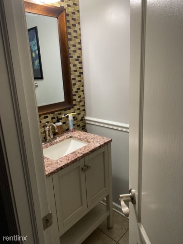 Foto del edificio - 4 br, 2.5 bath House - 1431 Atlantic Ave