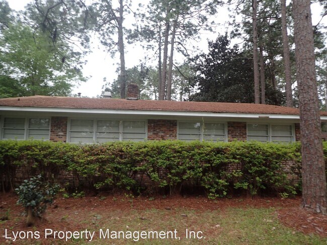 Building Photo - 3 br, 2.5 bath House - 2201 WHITE OAK DR