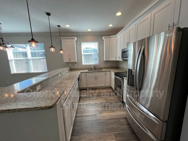 Building Photo - 2697 E Washington St