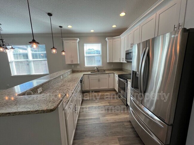 Foto del edificio - 2697 E Washington St