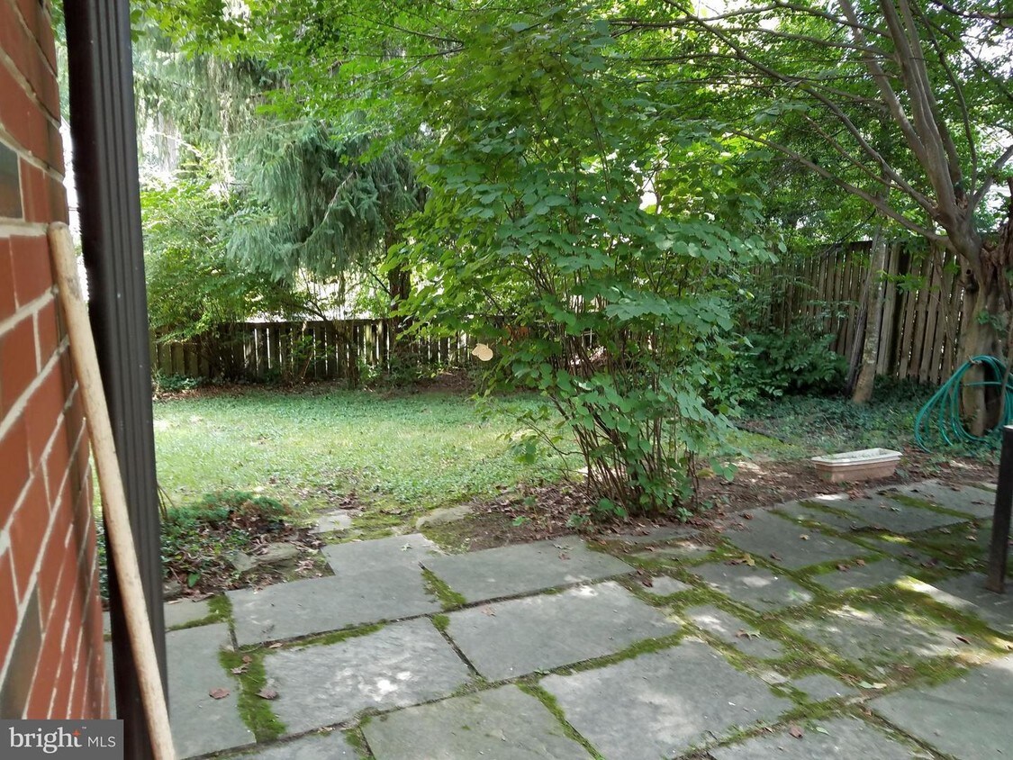 Foto principal - 6691 32nd Pl NW