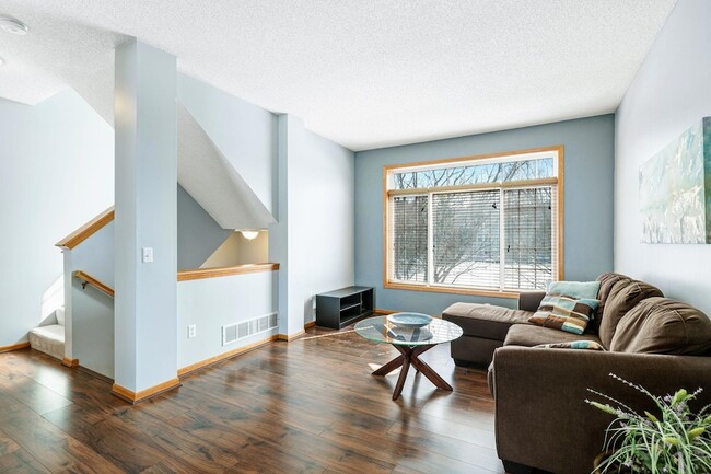 Foto del edificio - 10514 8th Ave N