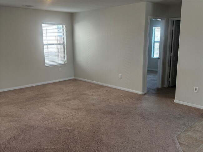 Foto del edificio - 9902 Waldens Pond Court