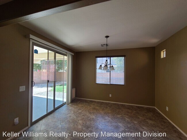 Building Photo - 3545 E Carla Vista Dr