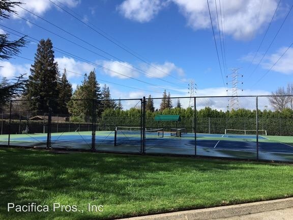 Foto del edificio - 3 br, 2.5 bath House - 611 East Ranch Road