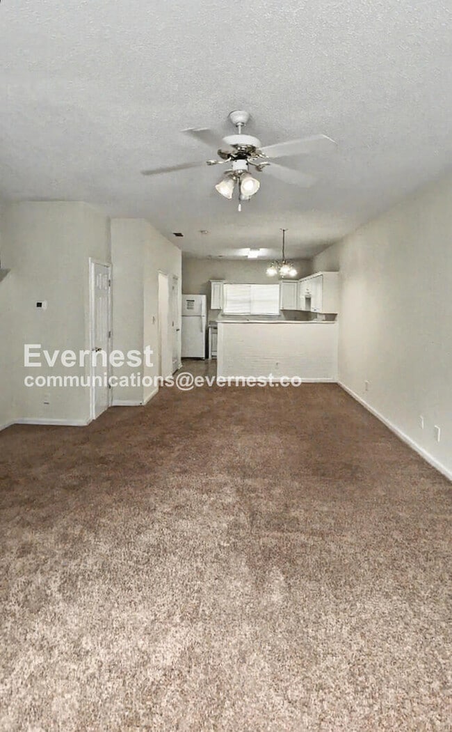Building Photo - 6699 Sunset Hills Blvd