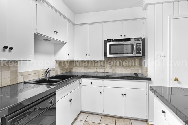 Photo - Live Elevated in the Heart of Viridian – S... House