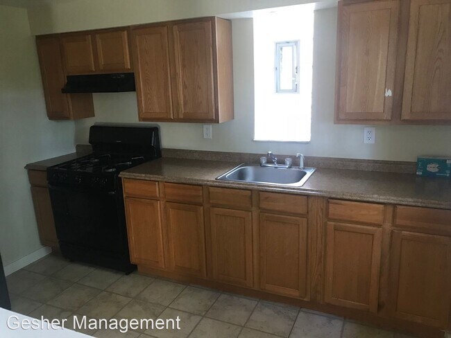 Building Photo - 4 br, 2 bath House - 222 Anthon Dr