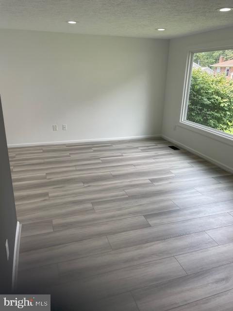 Foto del edificio - 7647 Summerhill Ct