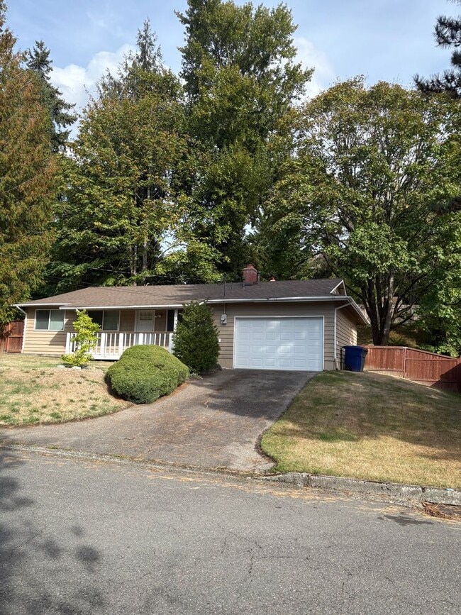 Bellevue Factoria-Lake Hills 3Bd/2Ba Charm... - Bellevue Factoria-Lake Hills 3Bd/2Ba Charm... House