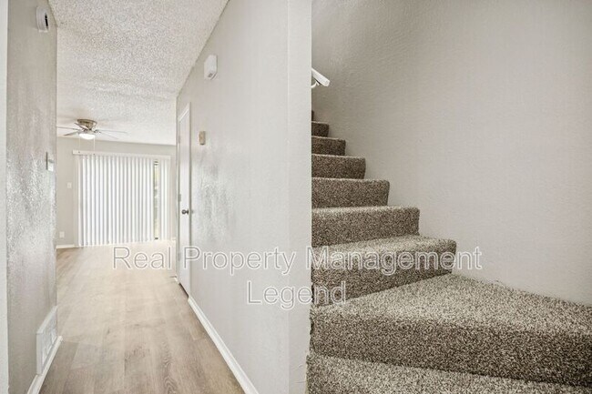 Foto del edificio - 8109 Silver Creek Rd