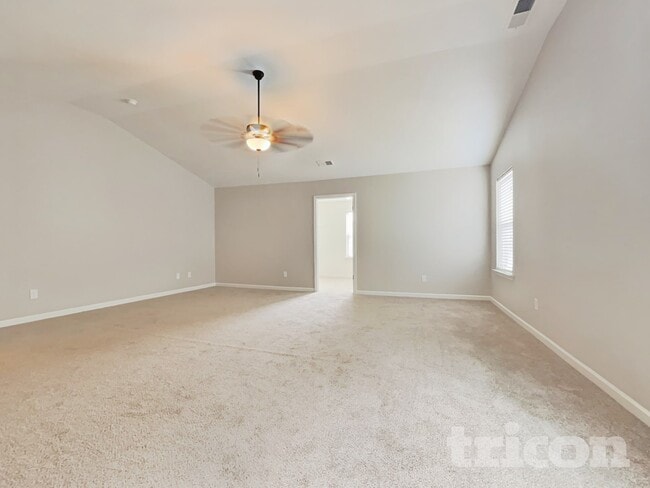 Foto del edificio - 4042 Plymouth Rock Drive