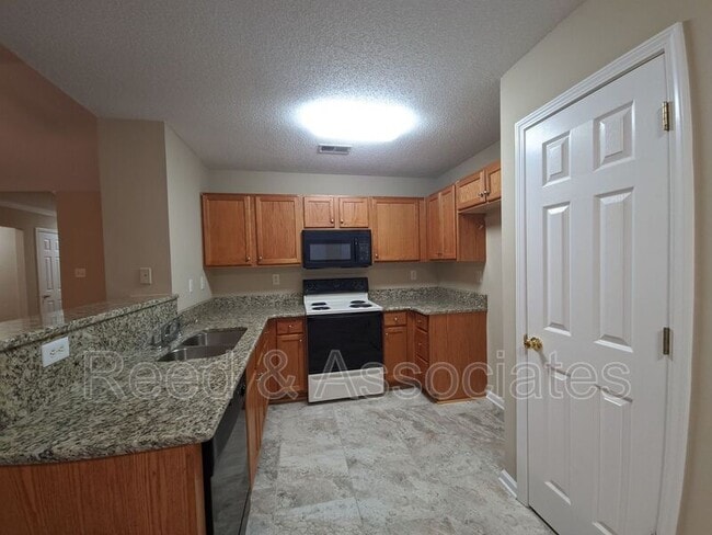 Foto del edificio - 1578 Far Dr