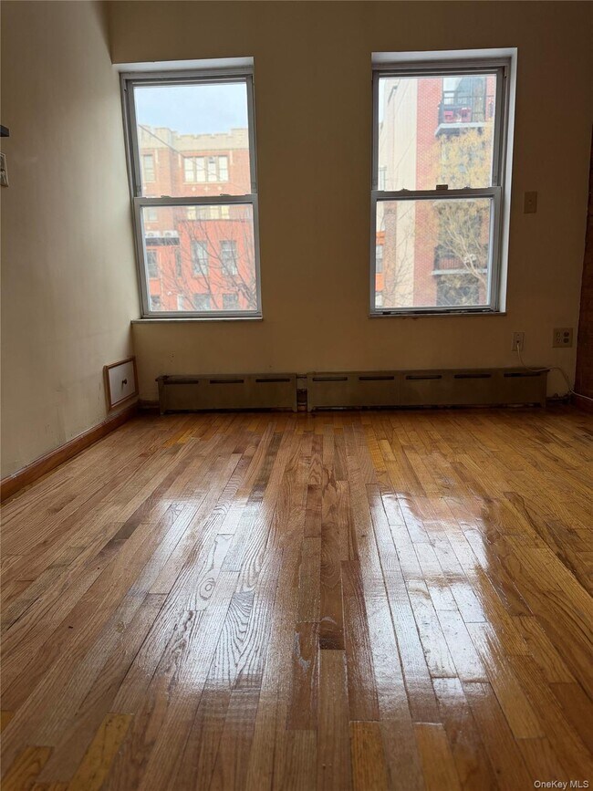 Foto del edificio - 421 E 119th St