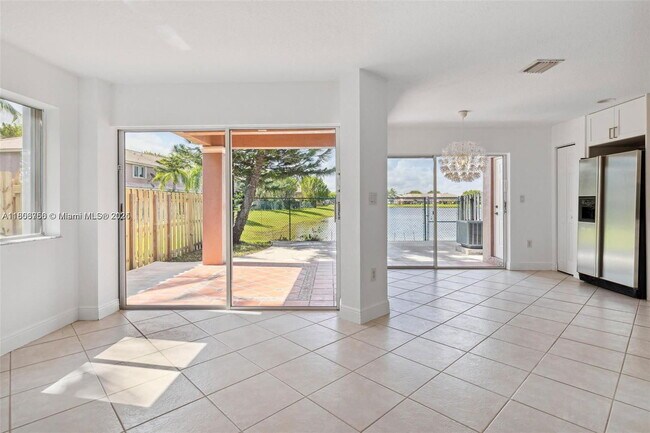 Foto del edificio - 16502 SW 68th Terrace