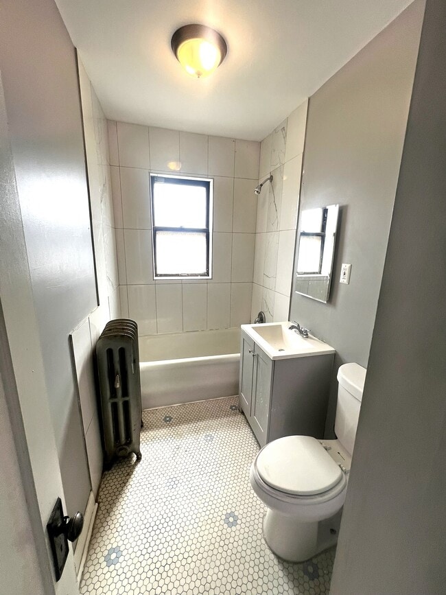 Building Photo - 351 W 120th St