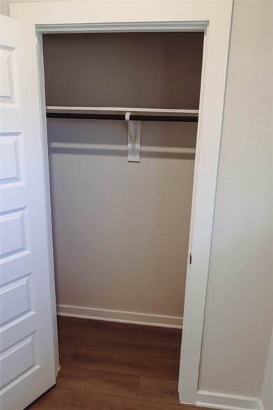 Foto del edificio - 8526 Blueberry Ash St