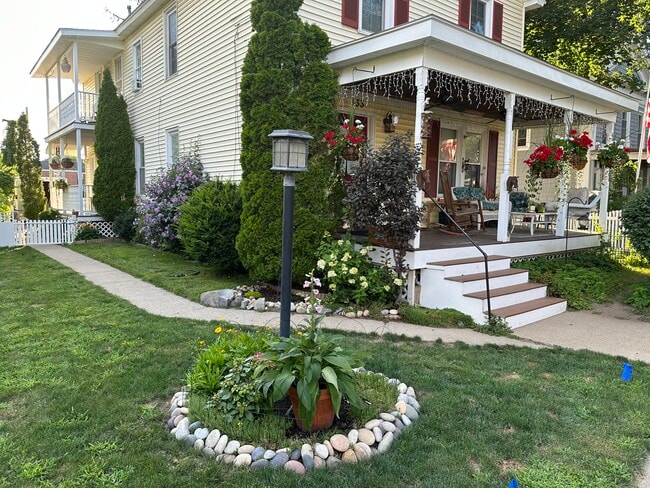 Foto del edificio - 133 Nelson Ave