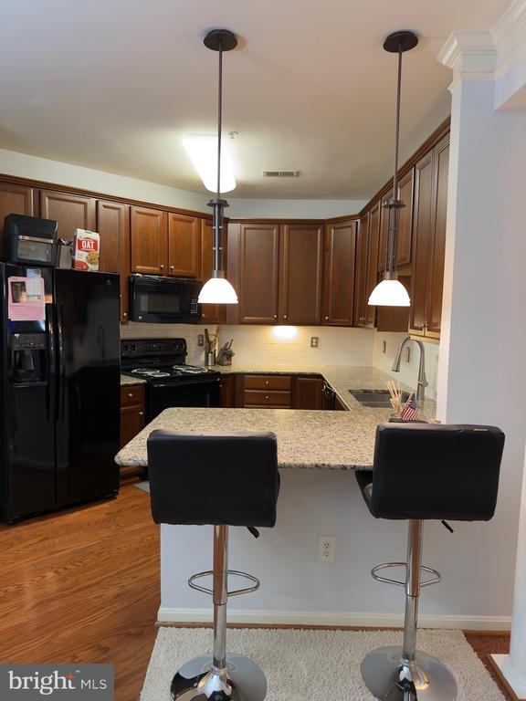 Foto del edificio - 24701 Byrne Meadow Square