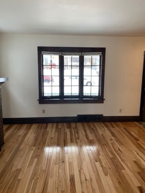 Foto del edificio - 1818 E 7th St