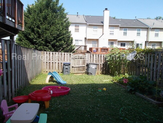 Building Photo - 9224 Andrew Dr