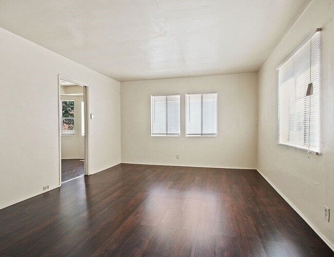 Dining Room - 6607 1/2 Brynhurst Ave