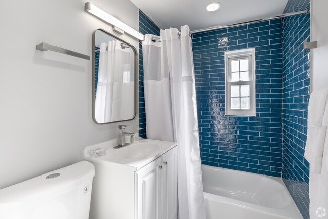 Building Photo - ReNew Groton