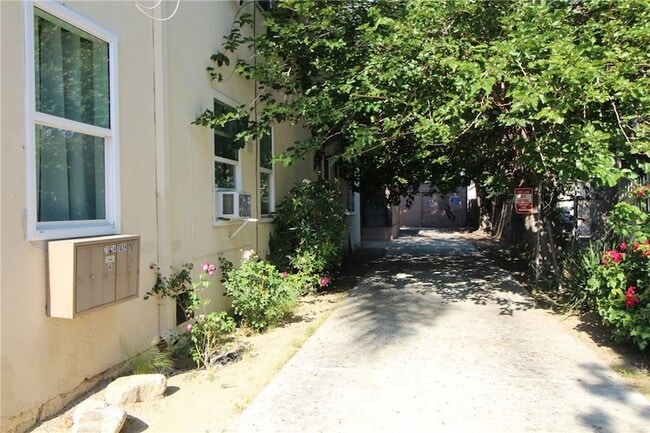 Foto del edificio - 7024 Middleton St