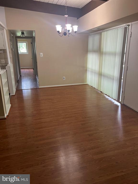 Building Photo - 4211 Americana Dr