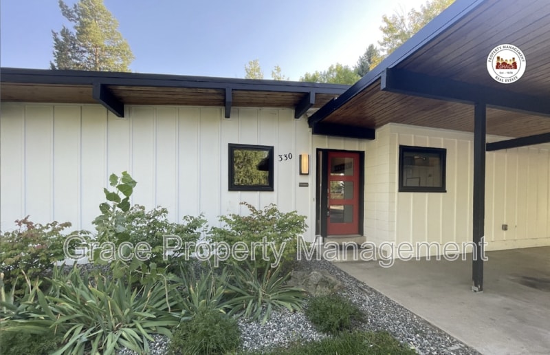 Primary Photo - 330 W Fair Ave