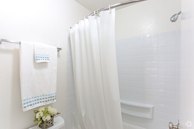 1BR,1BA-Bathroom - The Enclave