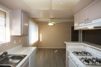 Rollingwood Apartments photo'