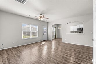 Building Photo - 2503 Hickory Wood Ave