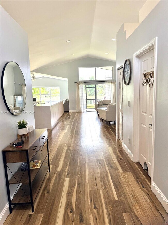 Foto del edificio - 3221 SW 173rd Terrace