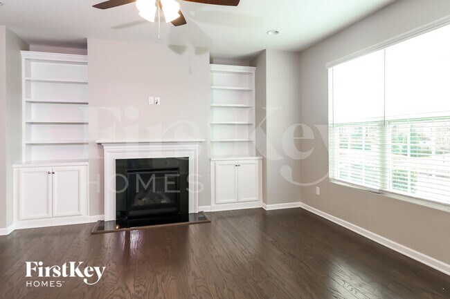 Foto del edificio - 205 Barberry Dr