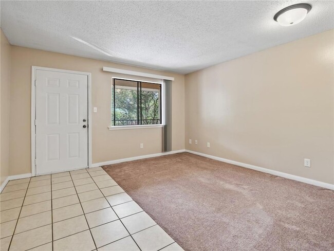 Building Photo - 400 Voters Rd