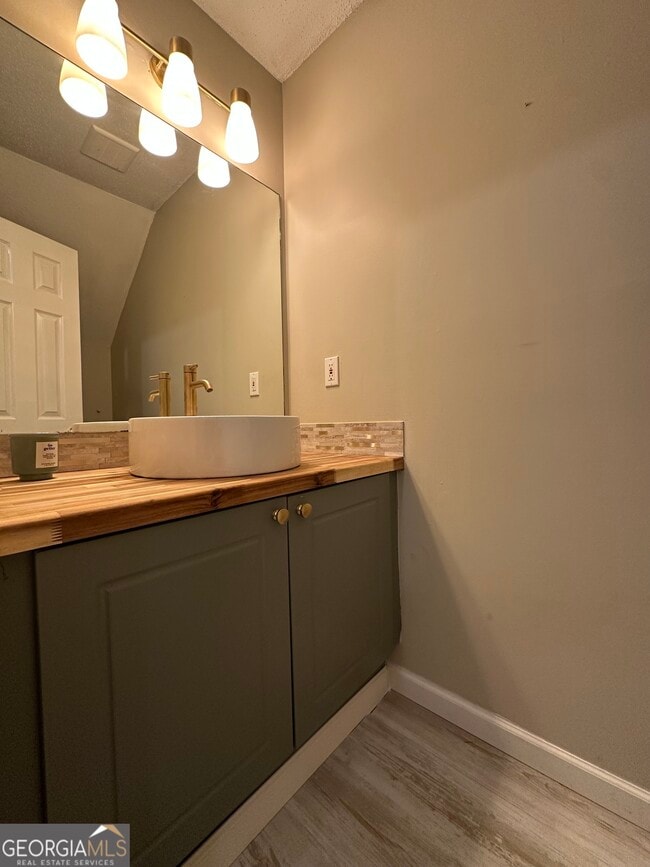 Foto del edificio - 236 Turnstone Rd