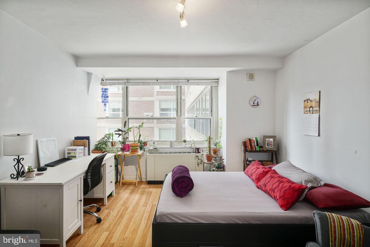 180618 Rittenhouse Square Unit 407, Philadelphia, PA 19103 Apartment