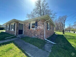 Building Photo - 3010-3012 Willowcreek Rd