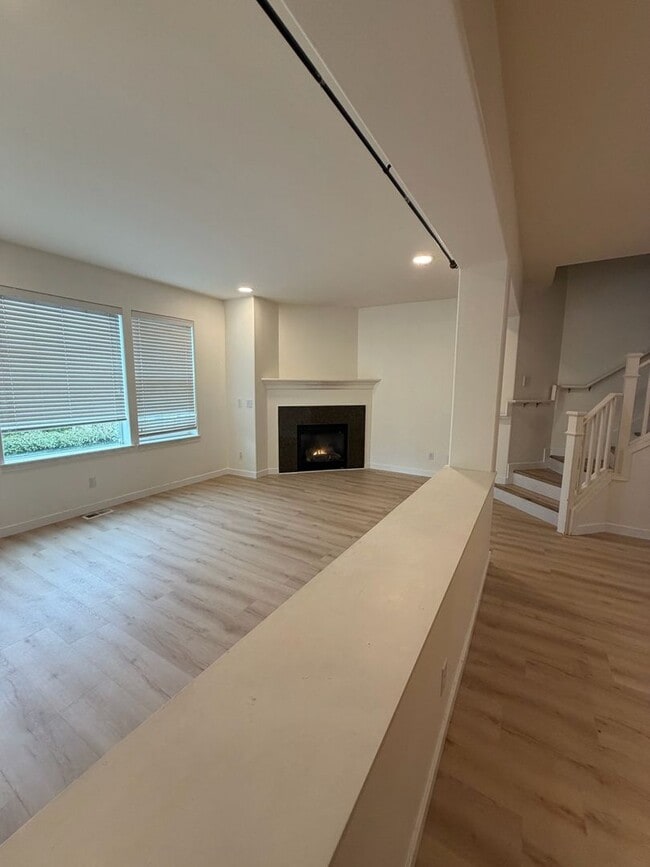 Building Photo - 15 164th St SW