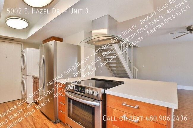 Building Photo - 5002 E Hazel Dr